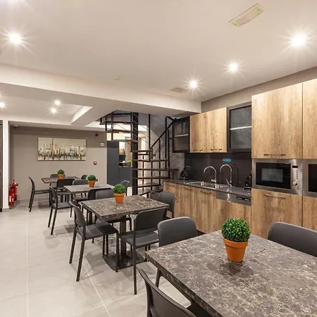 Modern, Large And Spacious Home, Perfect For Group By 360 Estates Appartement