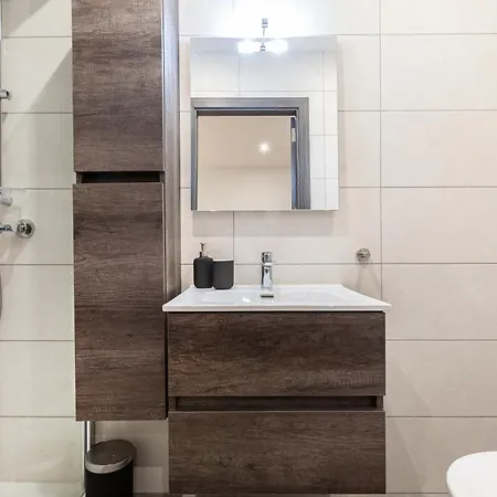 Appartement Modern, Large And Spacious Home, Perfect For Group By 360 Estates *