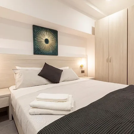 Modern, Large And Spacious Home, Perfect For Group By 360 Estates