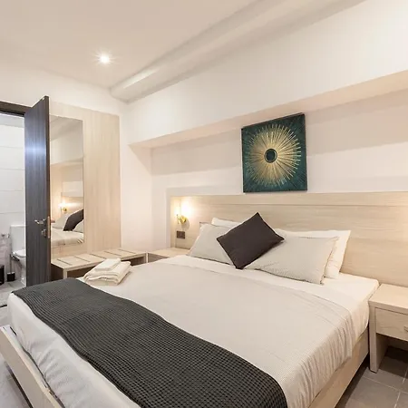 Modern, Large And Spacious Home, Perfect For Group By 360 Estates