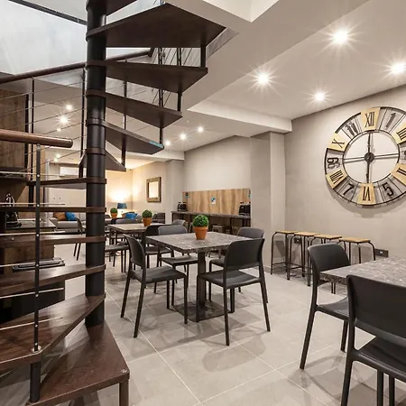 דירה Modern, Large And Spacious Home, Perfect For Group By 360 Estates מסידה