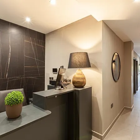 Modern, Large And Spacious Home, Perfect For Group By 360 Estates Appartement